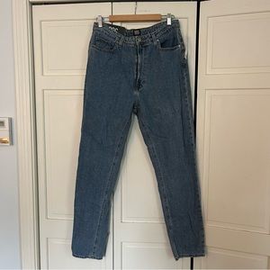 Women’s BDG Mom Hi-Rise Jeans